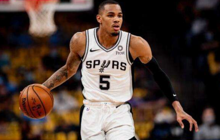  莫兰特35分领衔灰熊大胜马刺豪取赛季新高